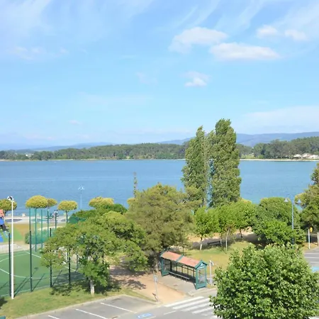 De Playa En El Centro De * O Grove